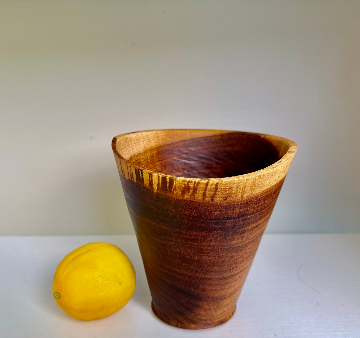 Black Acacia Streaked Vessel